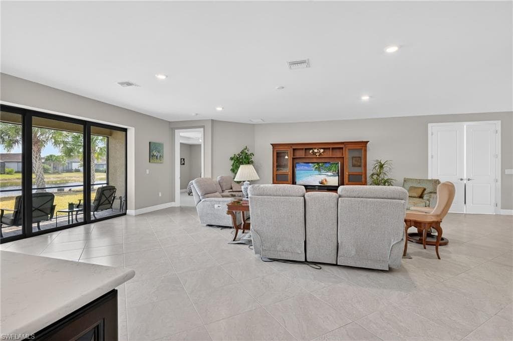 11279 Thurston Chase-8