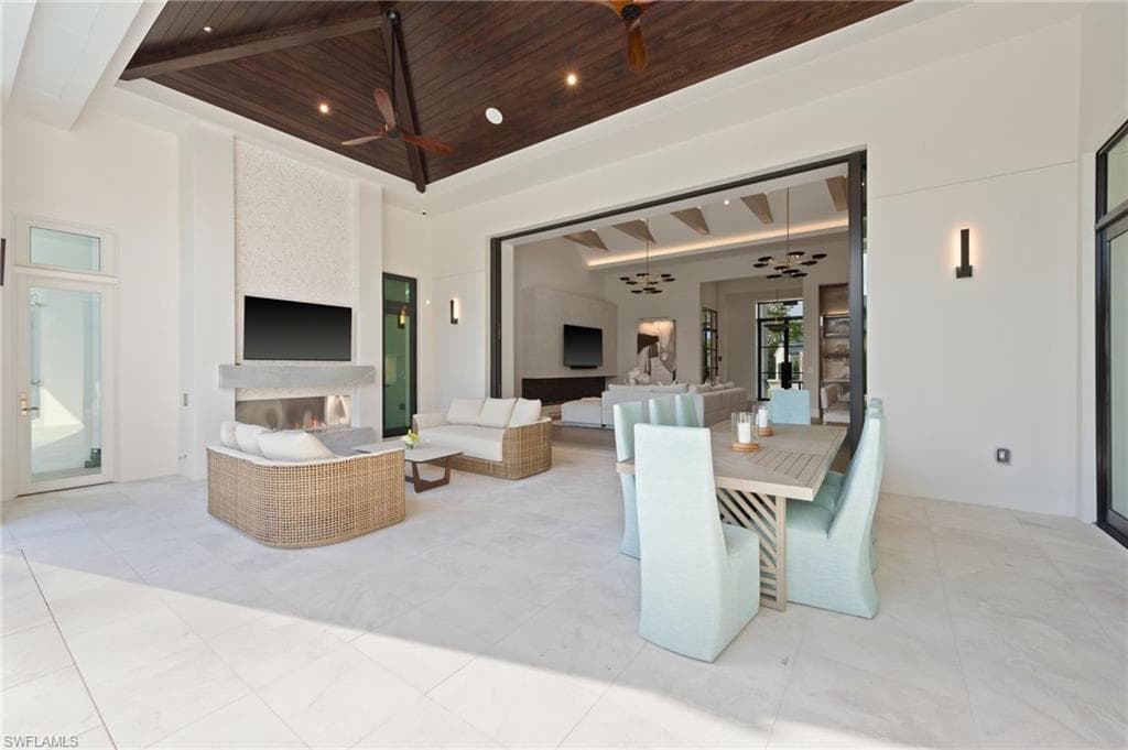 444 Orchid DR-41