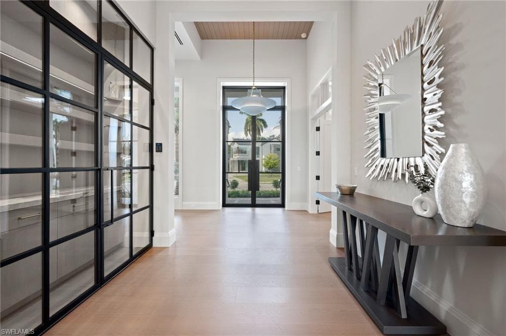 444 Orchid DR-9