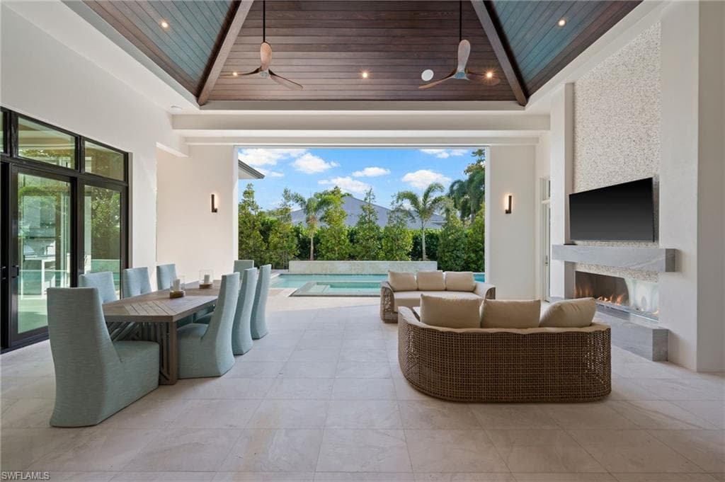 444 Orchid DR-43