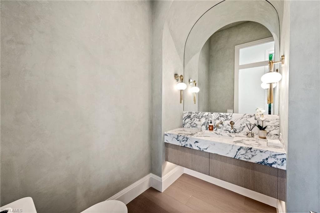 444 Orchid DR-38
