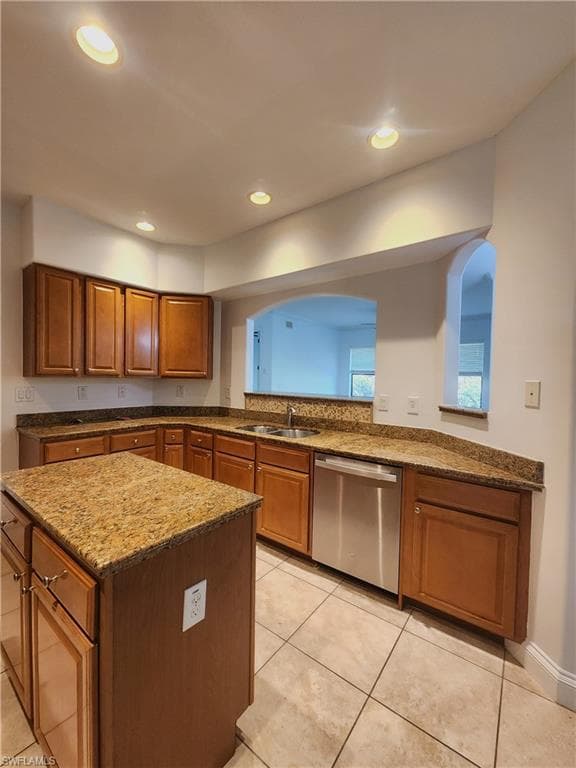 1256 Carpazi CT 502-8