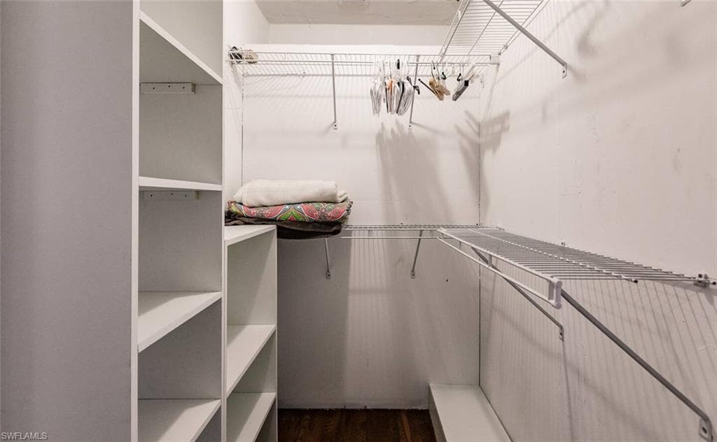1451 Maravilla AVE-20