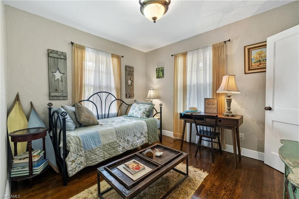 1451 Maravilla AVE-15