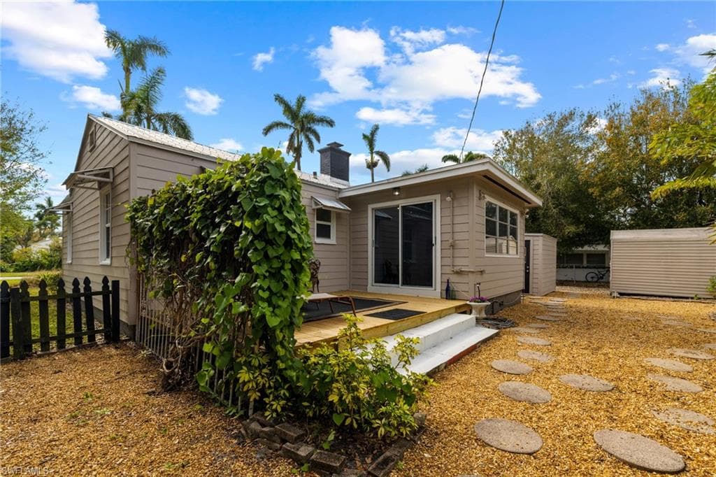 1451 Maravilla AVE-28
