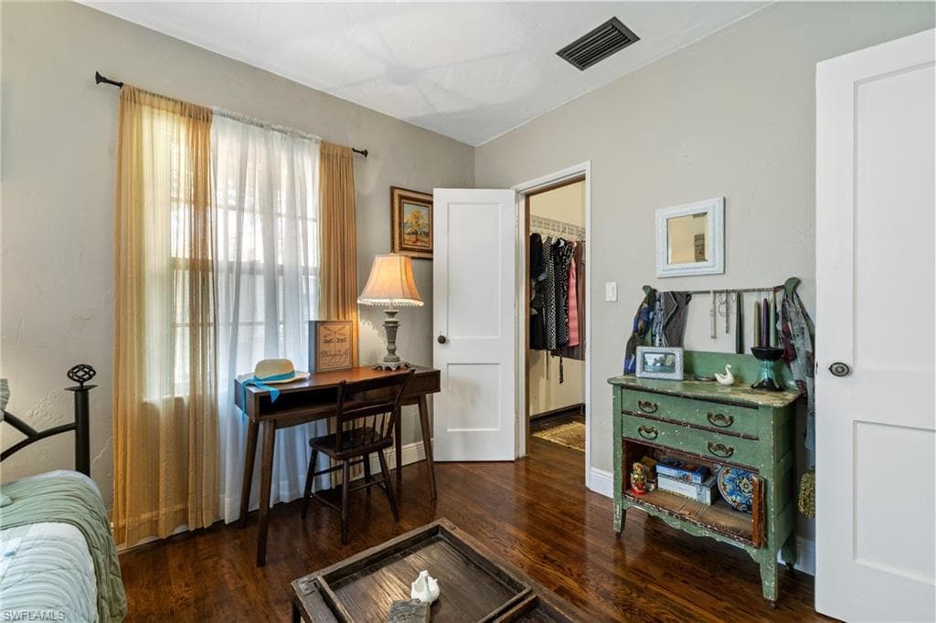 1451 Maravilla AVE-16