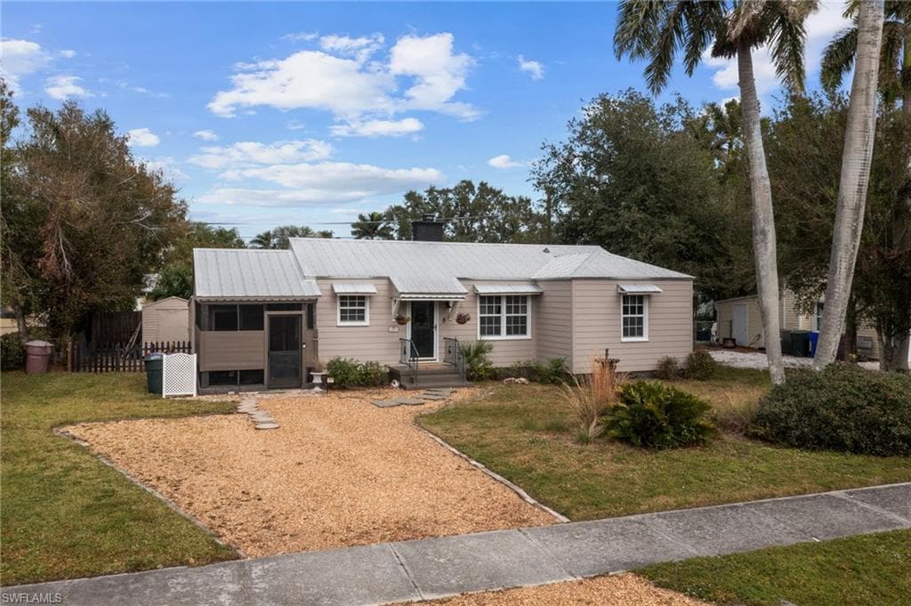 1451 Maravilla AVE-30