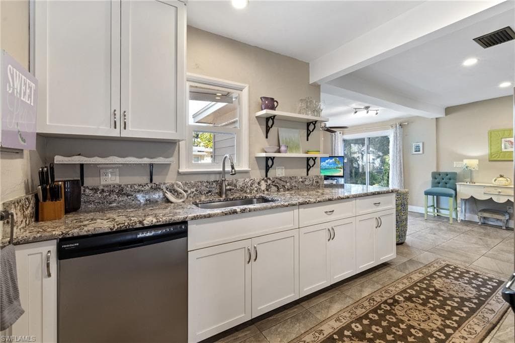 1451 Maravilla AVE-6