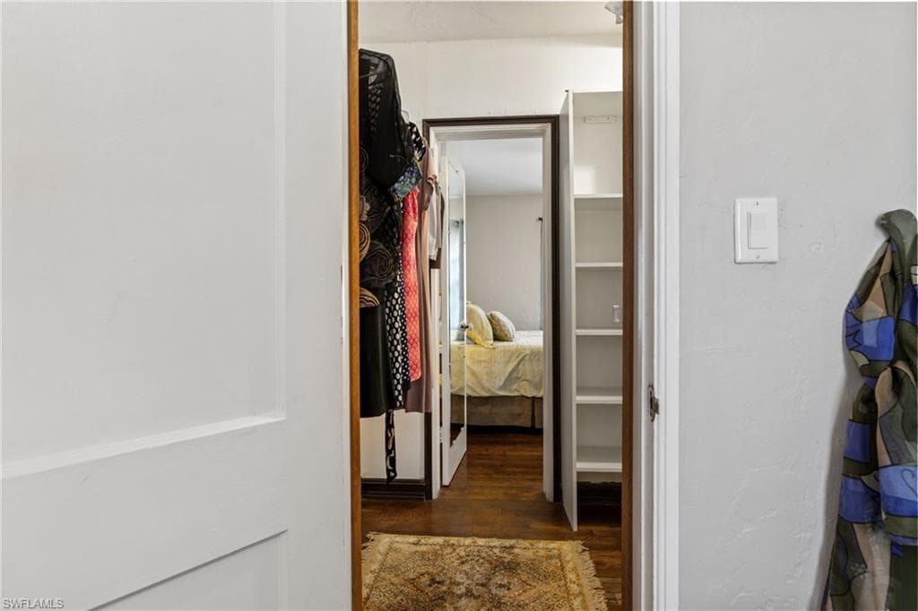 1451 Maravilla AVE-22