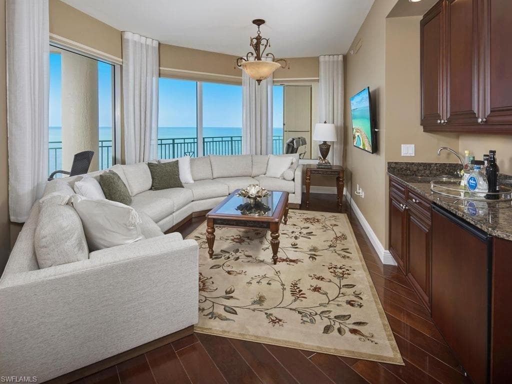 970 Cape Marco DR 806-20