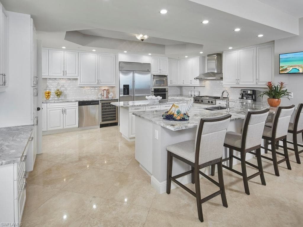 970 Cape Marco DR 806-9