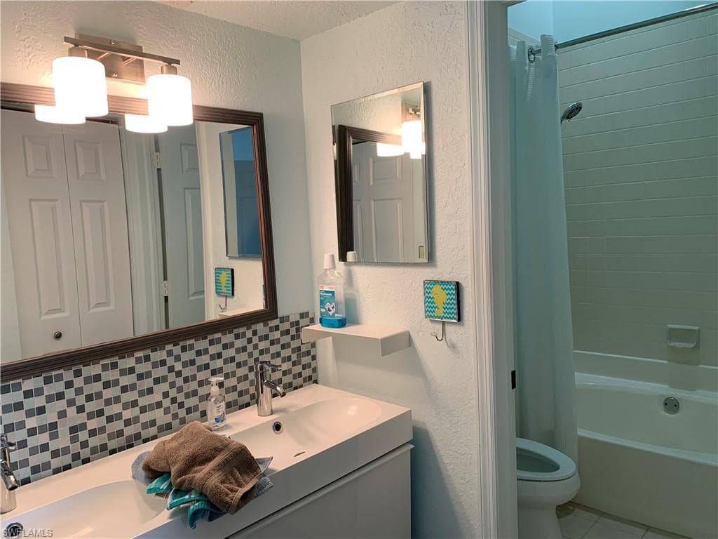 65 Emerald Woods DR E8-16