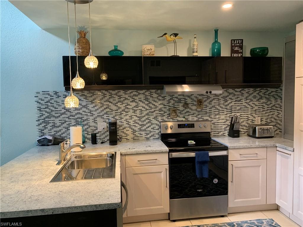 65 Emerald Woods DR E8-4