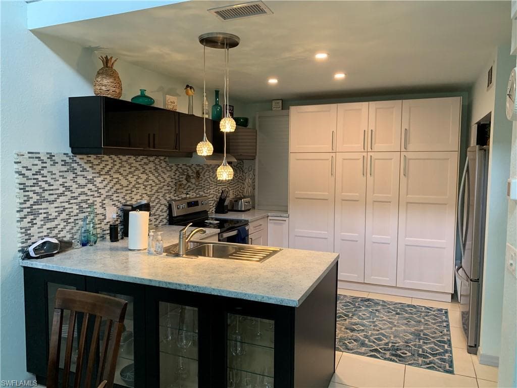 65 Emerald Woods DR E8-3