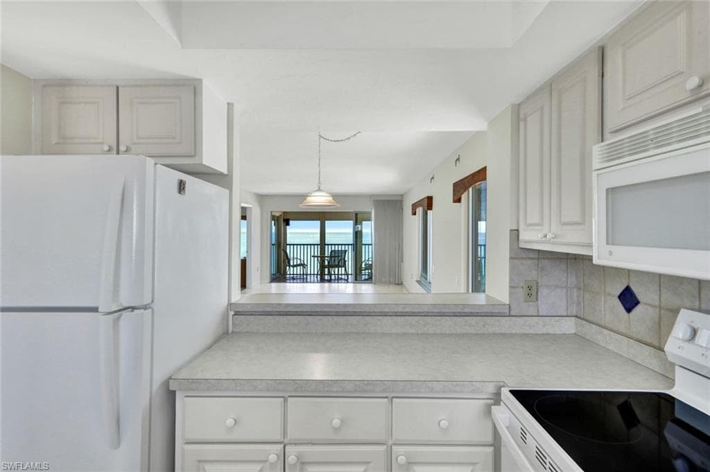 26370 Hickory BLVD 603-17
