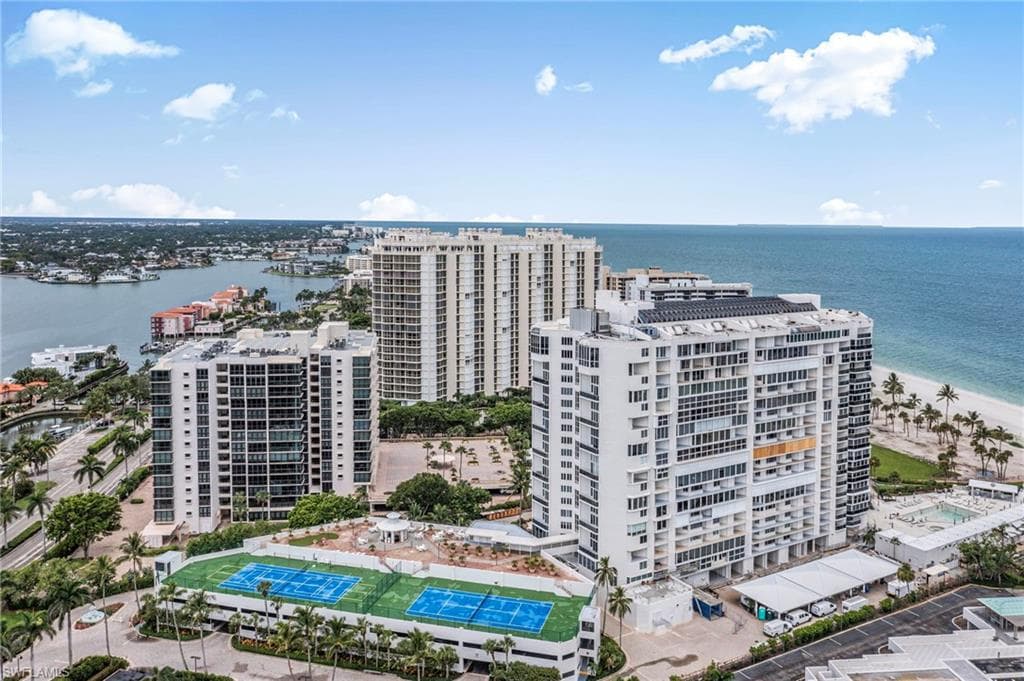 4041 Gulf Shore BLVD N 1807-1
