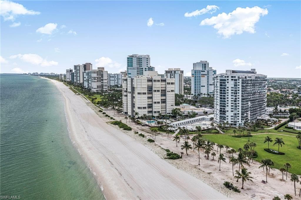 4041 Gulf Shore BLVD N 1807-0