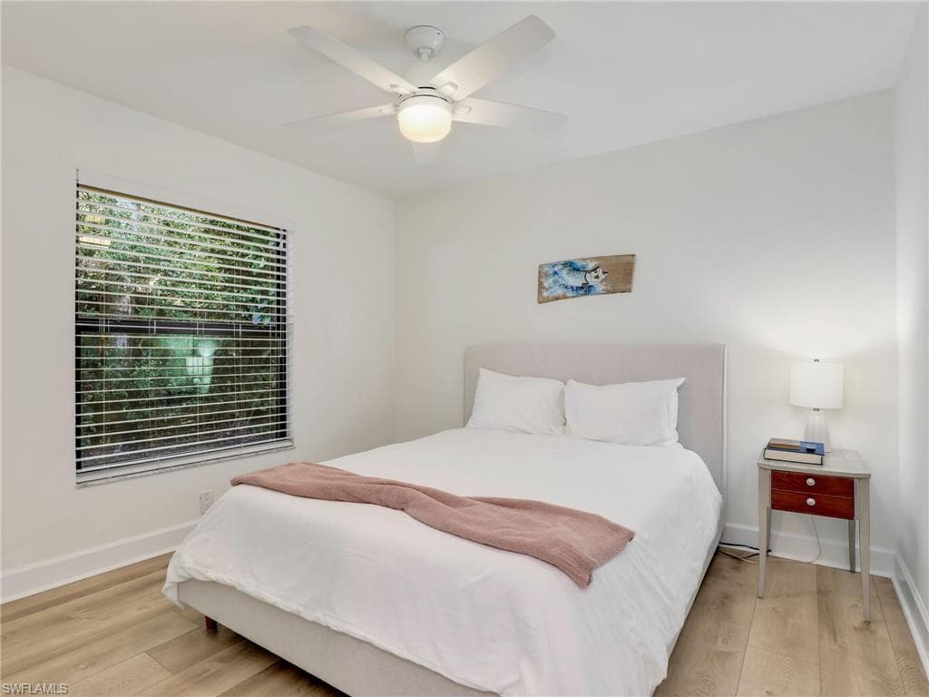 2474 Outrigger LN-27