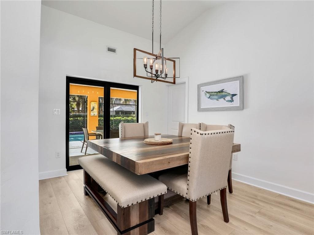 2474 Outrigger LN-8