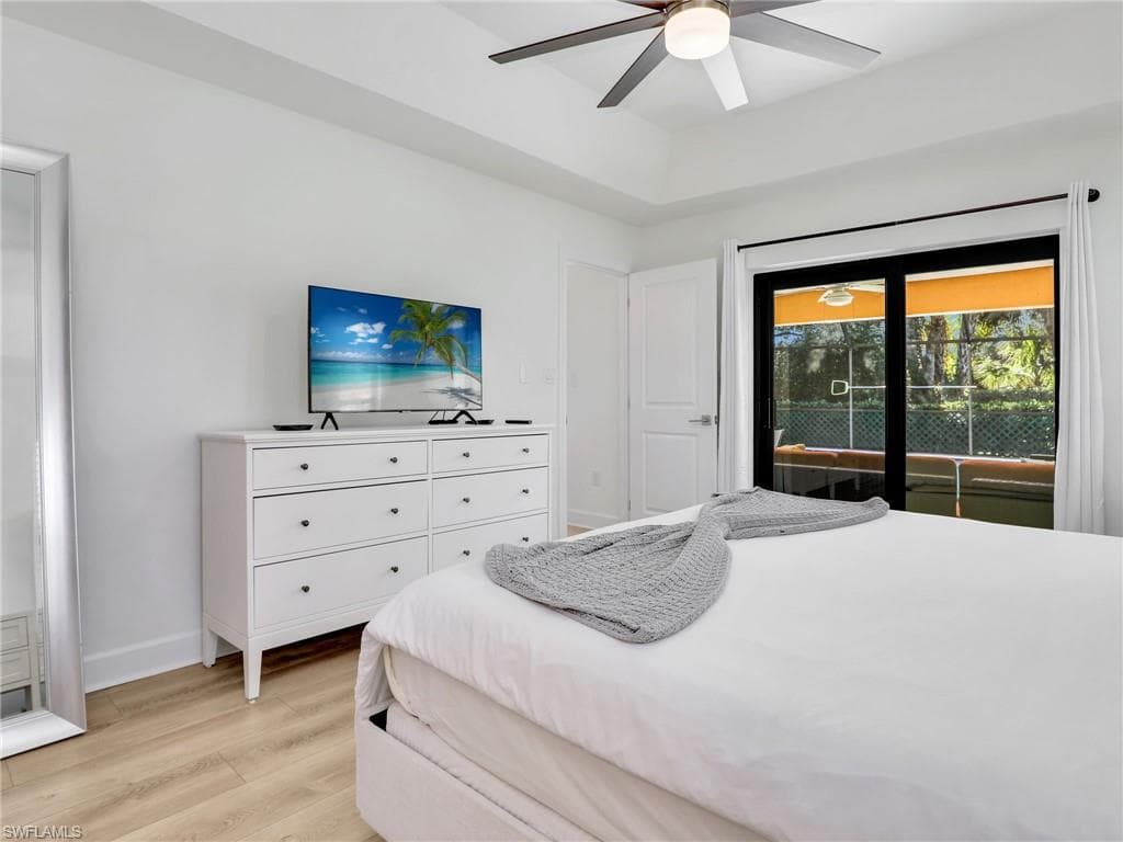2474 Outrigger LN-20