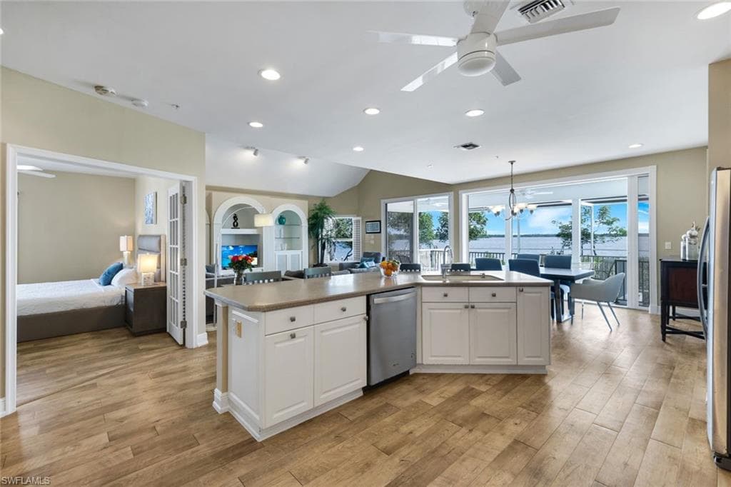 21500 - 21504 Indian Bayou DR-11