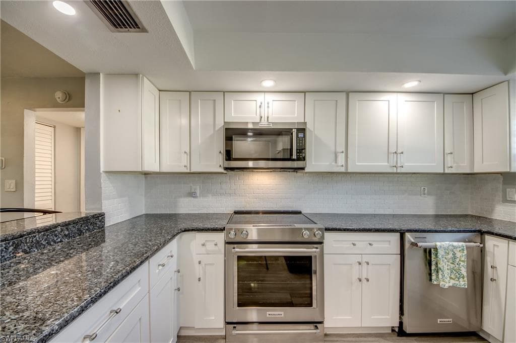 7050 Nantucket CIR 1-7