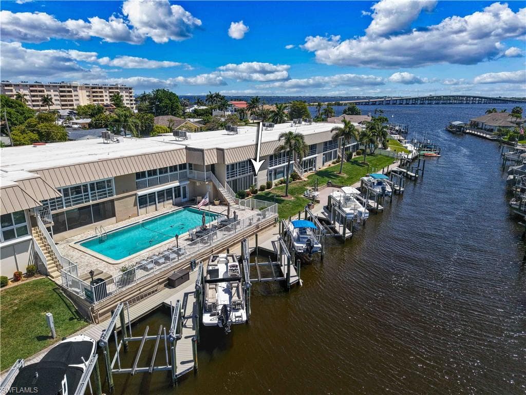 1730 Sandy CIR 105-1