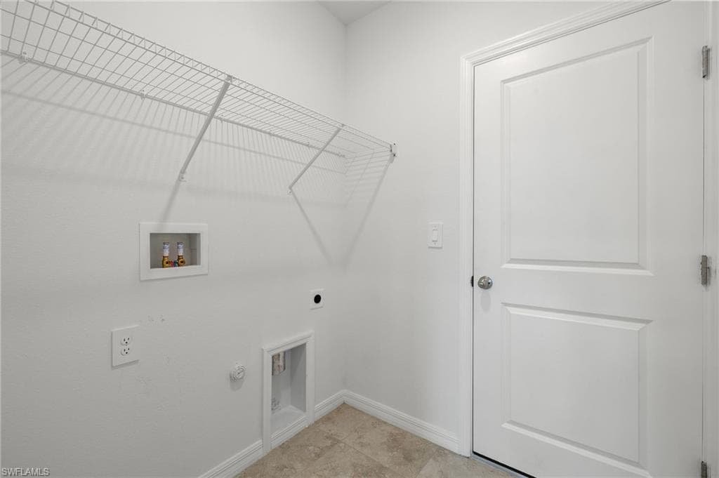 858 Rue Labeau CIR-11