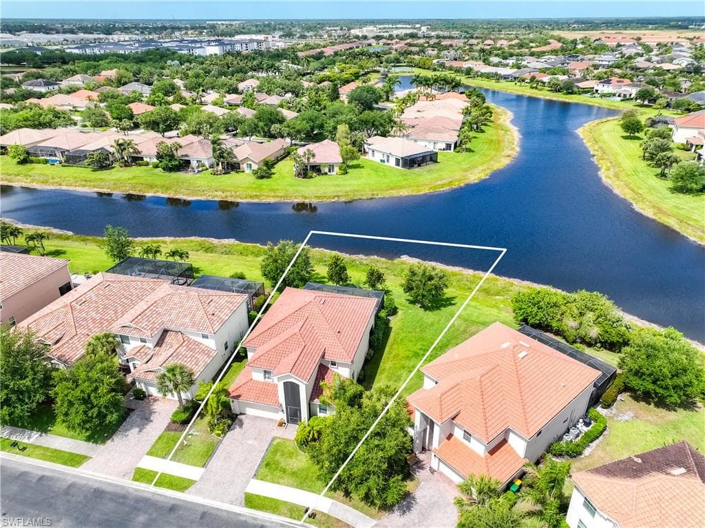 2446 Heydon CIR E-35