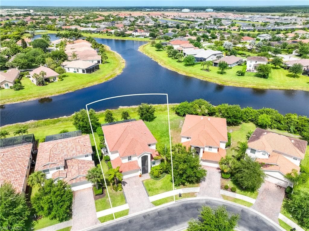 2446 Heydon CIR E-36