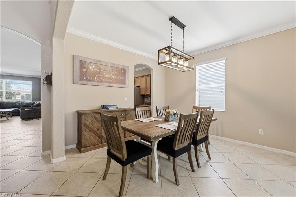 2446 Heydon CIR E-10