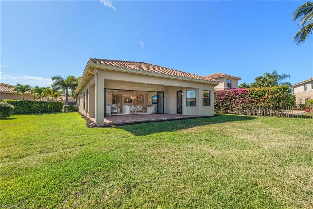 3168 Pacific DR-28