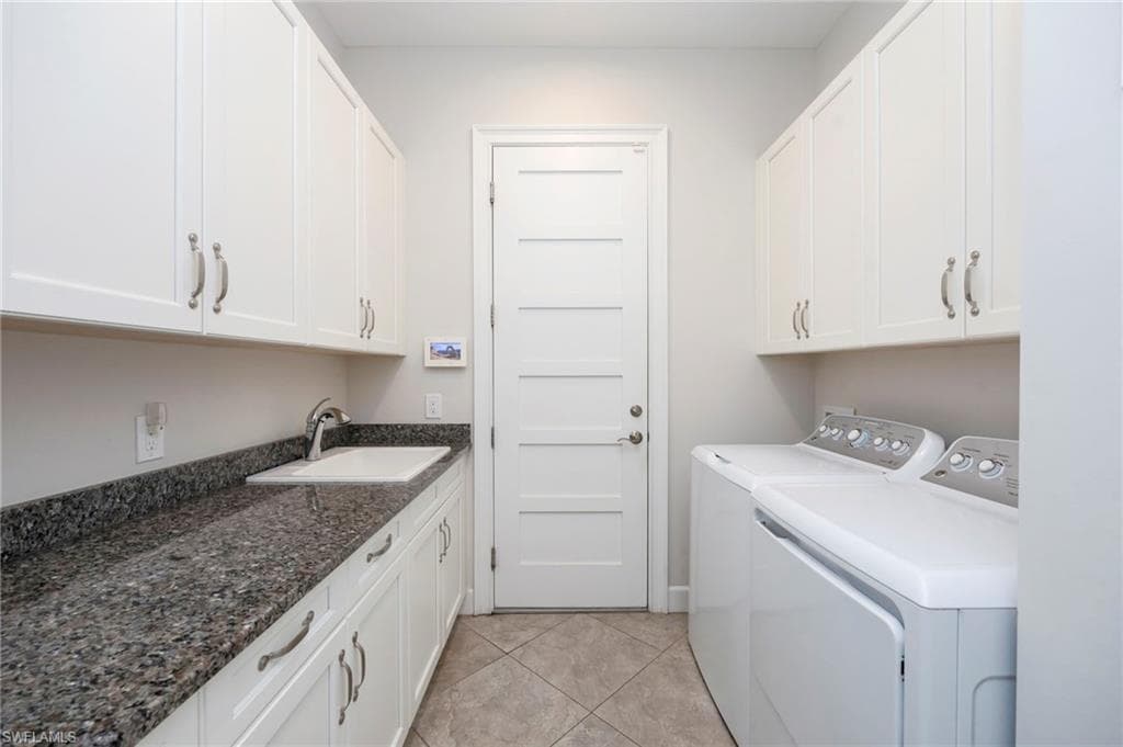6466 Warwick AVE-19