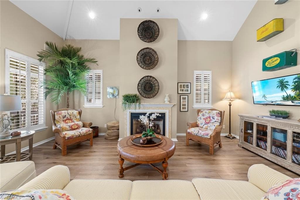 11525 Andy Rosse LN-8