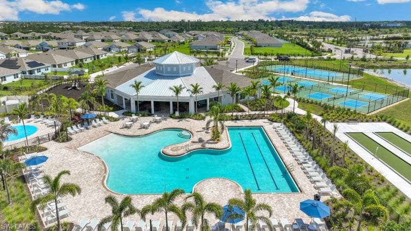 2673 SOFT CORAL WAY-42