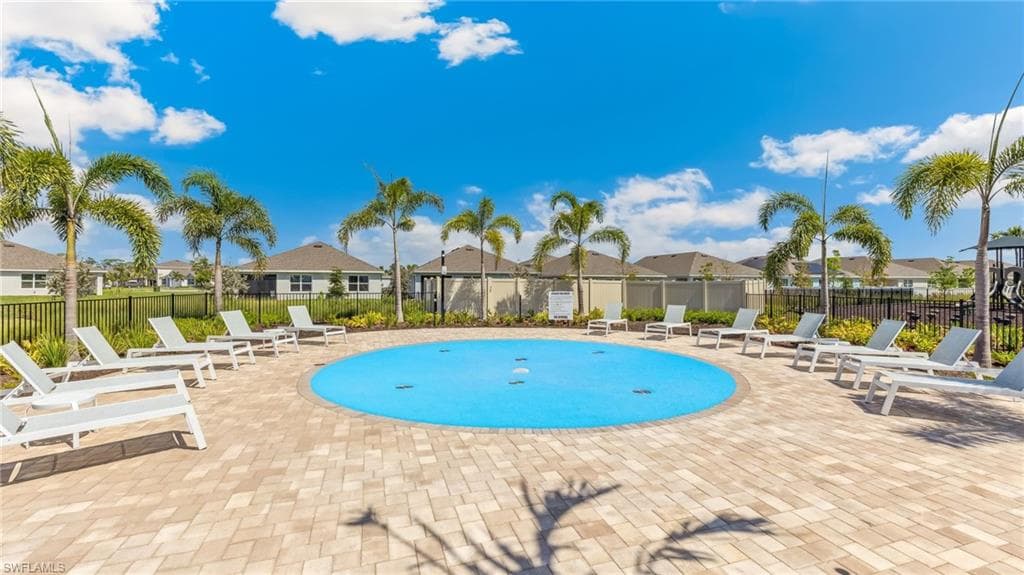 2673 SOFT CORAL WAY-31