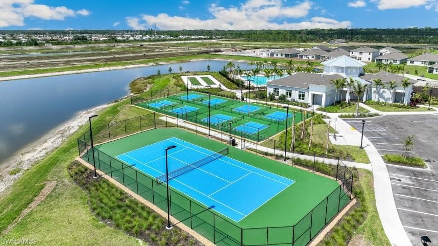 2673 SOFT CORAL WAY-44