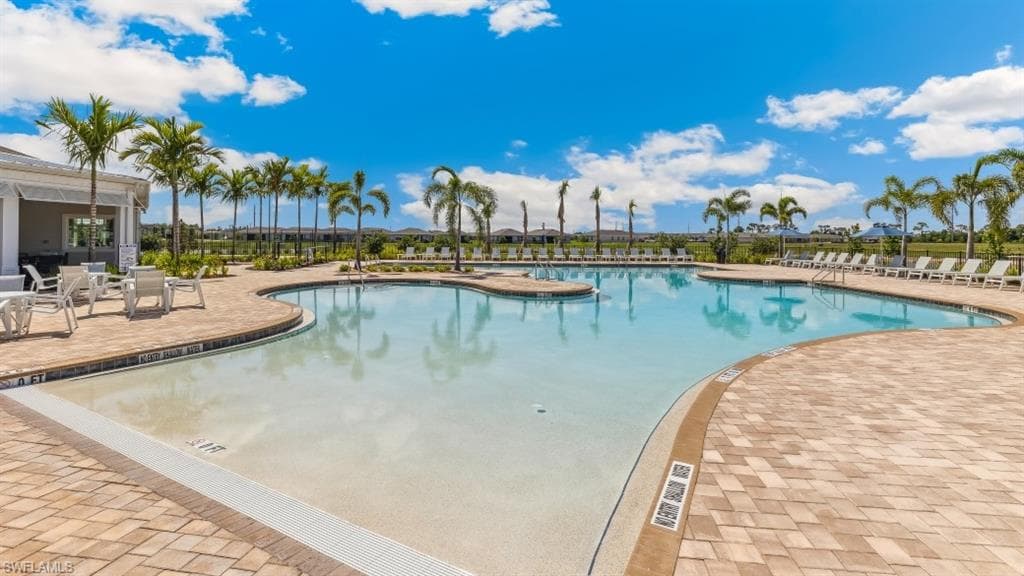 2673 SOFT CORAL WAY-30