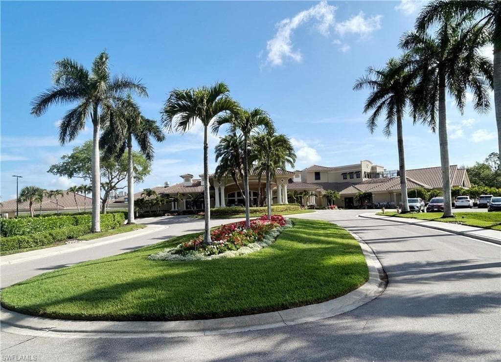 8680 Cedar Hammock CIR 116-18
