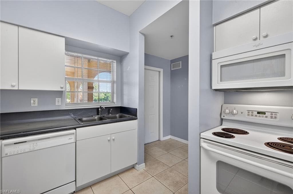 950 Hancock Creek South BLVD 425-9