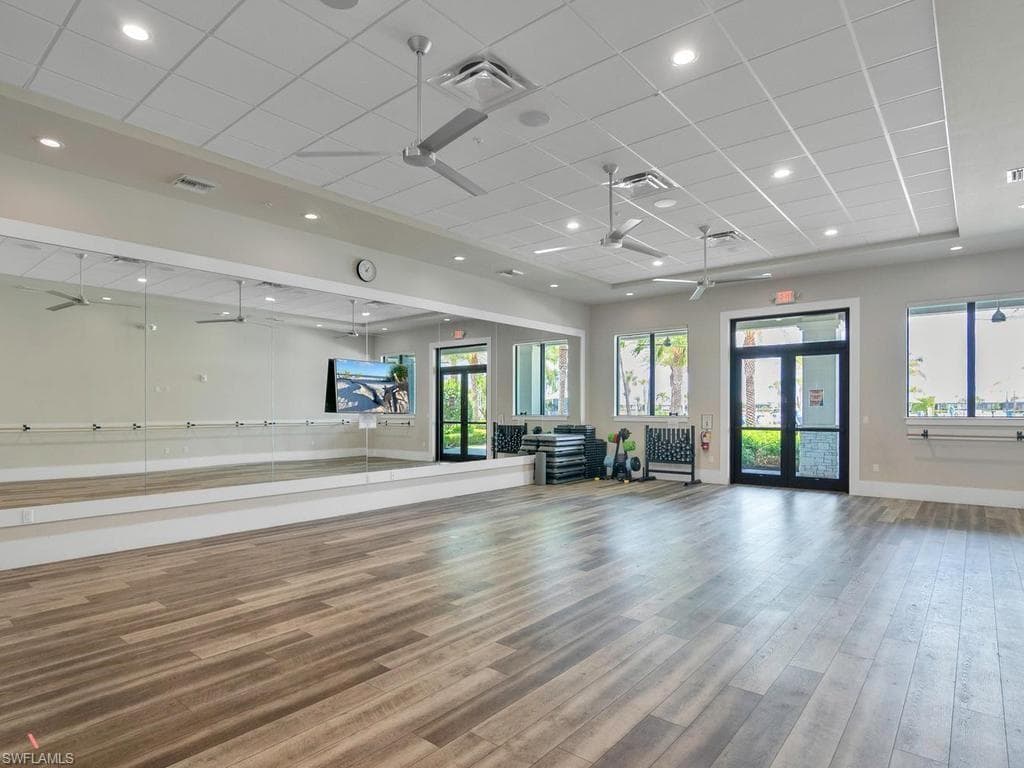 17575 Kinzie LN-43