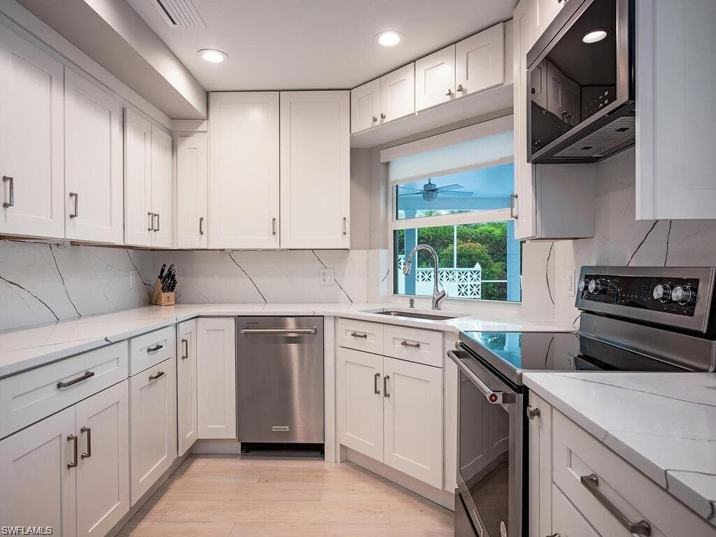 4856 Crayton RD-12