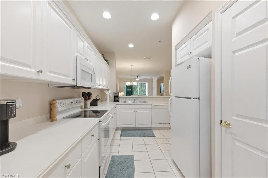 4873 Hampshire CT 104-1