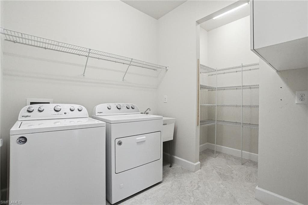 9395 Greyhawk TRL-25