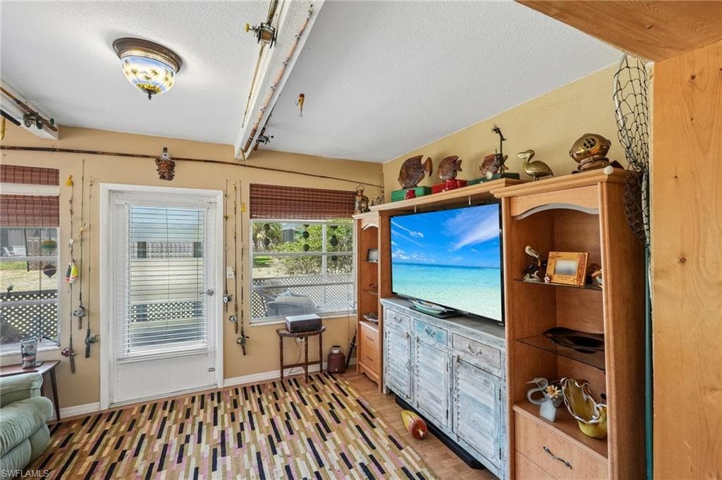 27968 Temple Terrace DR-15