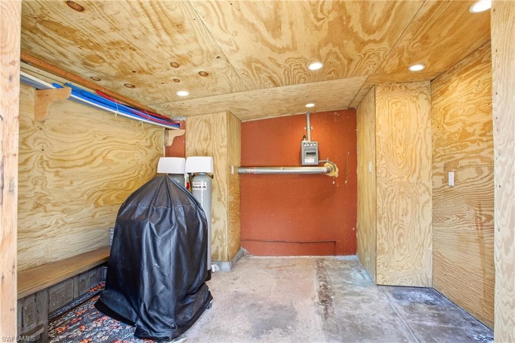 2706 Rhode Island AVE-23