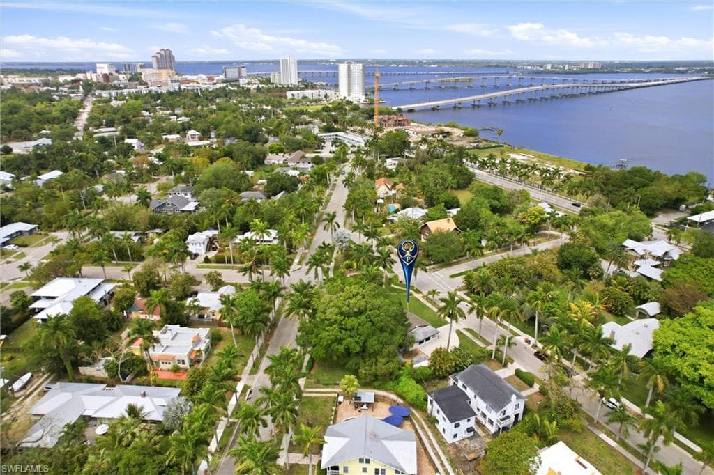 2706 Rhode Island AVE-33