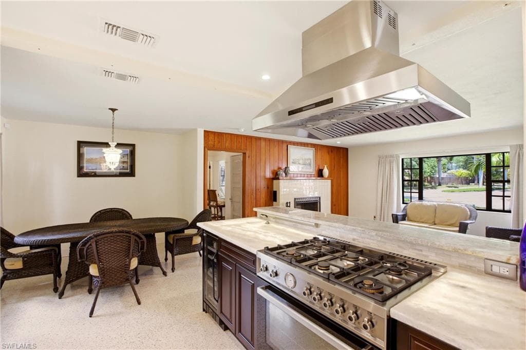 2706 Rhode Island AVE-10