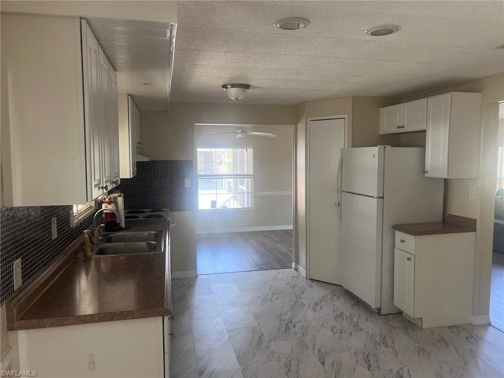 947 Strongbox DR-2