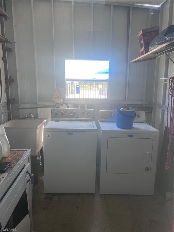 947 Strongbox DR-10